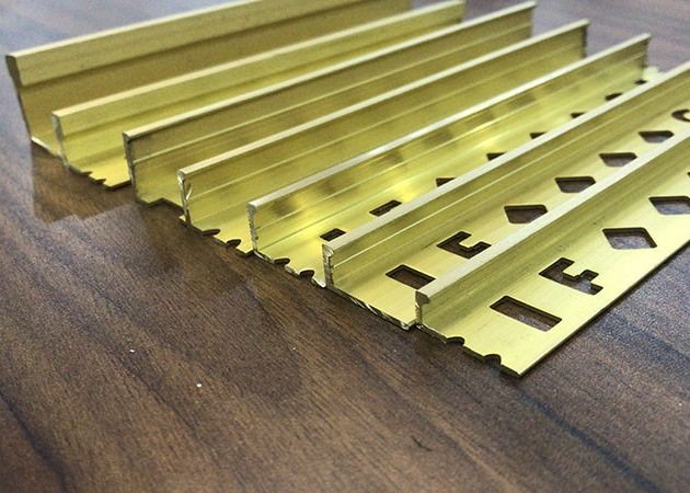 Латунная отделка края для украшения плиток 2.5m керамического кафельного